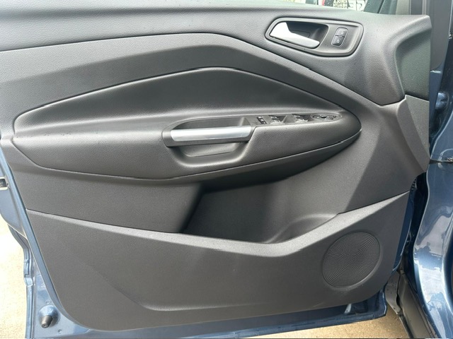 SE VENDE FORD KUGA 1.5 ECOBOOST 4X2 39