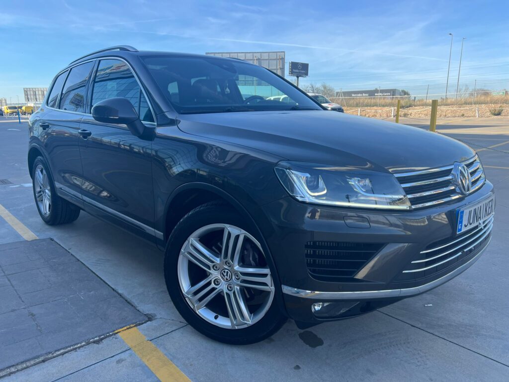 SE VENDE W.TOUAREG 3.0TDI TIPTRONIC R LINE 2