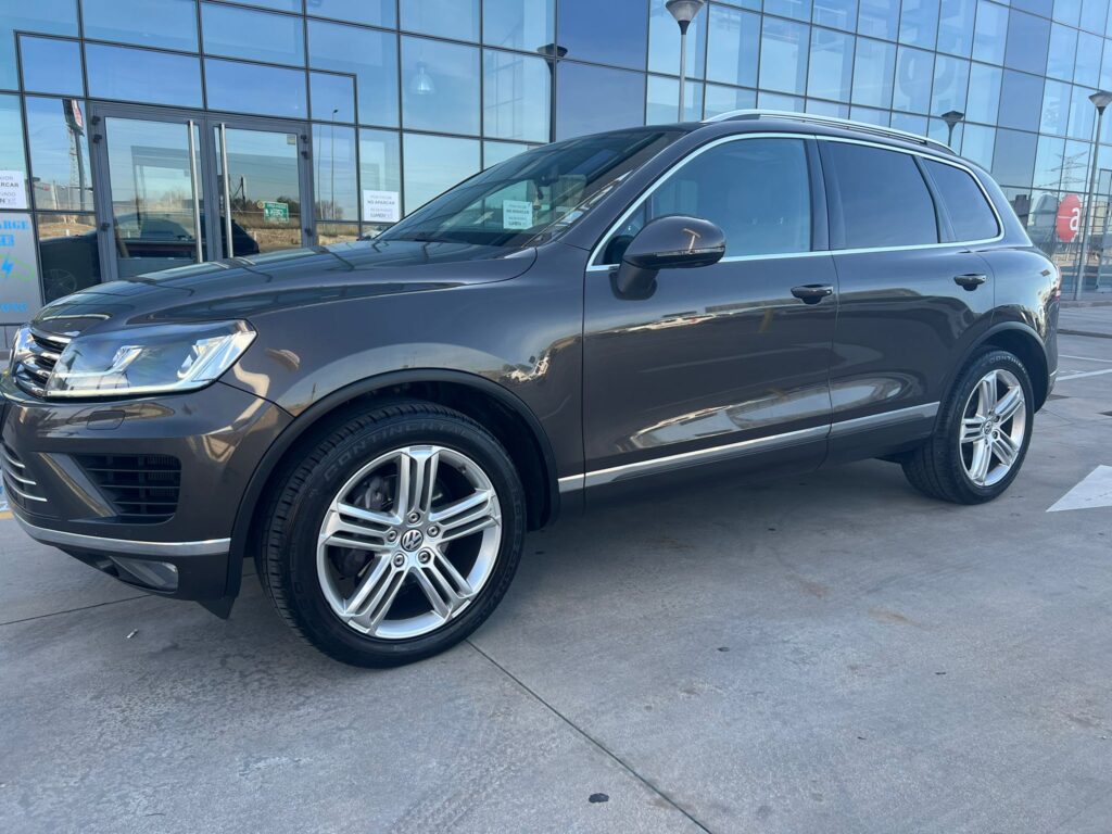 SE VENDE W.TOUAREG 3.0TDI TIPTRONIC R LINE 4