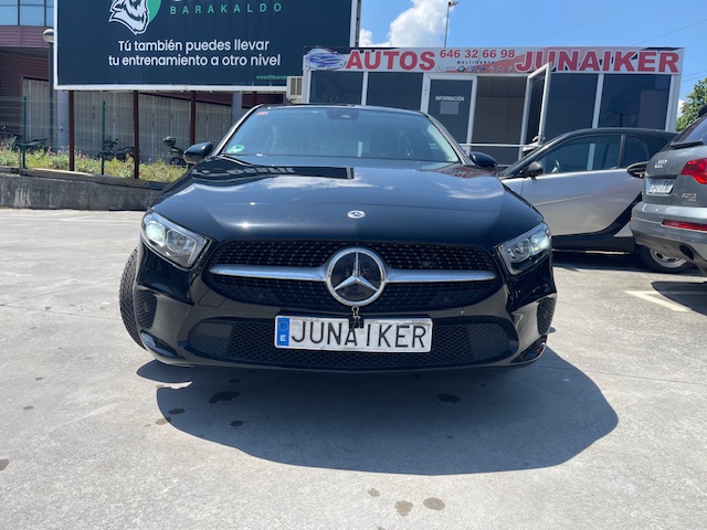 SE VENDE MERCEDES CLASE A e250 HIBRIDO ENCHUFABLE 8