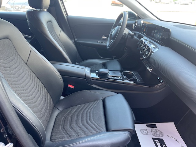 SE VENDE MERCEDES CLASE A e250 HIBRIDO ENCHUFABLE 19