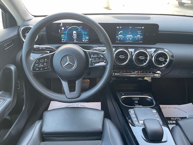 SE VENDE MERCEDES CLASE A e250 HIBRIDO ENCHUFABLE 21
