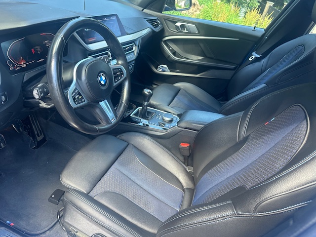 SE VENDE BMW SERIE 1 118D 150CV PAQUETE M 11