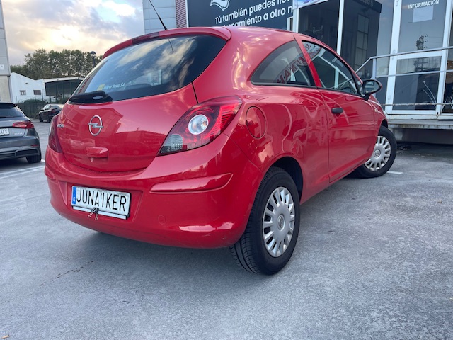 SE VENDE OPEL CORSA 1.2 6