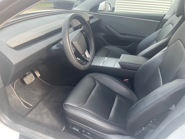 SE VENDE TESLA MODEL 3 2024 9