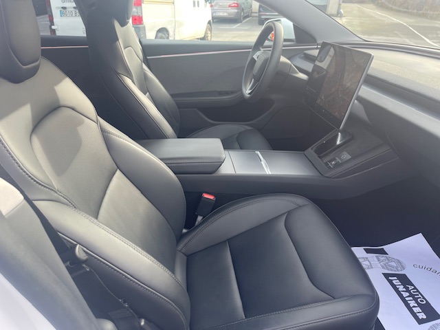 SE VENDE TESLA MODEL 3 2024 17