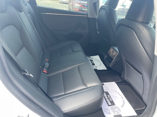 SE VENDE TESLA MODEL 3 2024 36