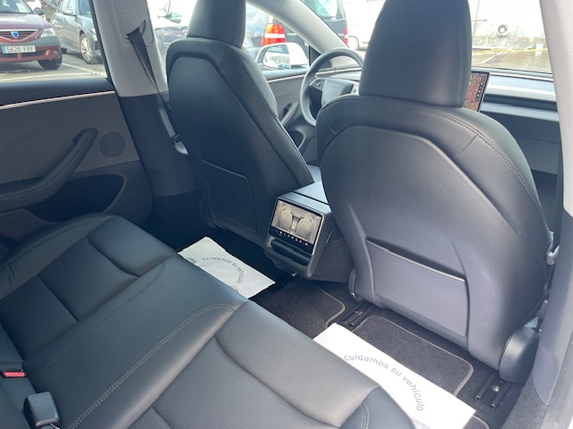 SE VENDE TESLA MODEL 3 2024 37