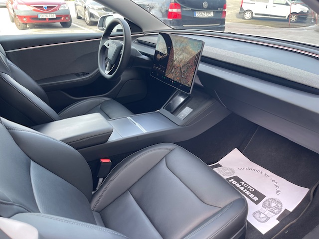 SE VENDE TESLA MODEL 3 2024 39