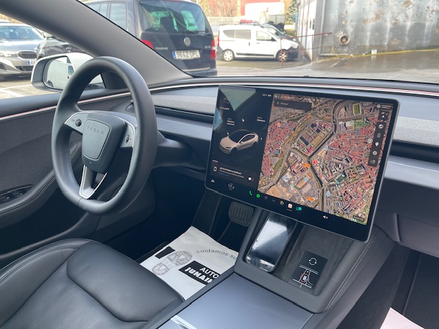 SE VENDE TESLA MODEL 3 2024 43