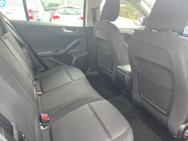 SE VENDE FORD FOCUS TITANIUM 18