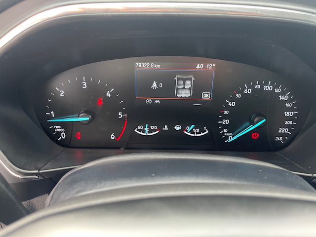 SE VENDE FORD FOCUS TITANIUM 26