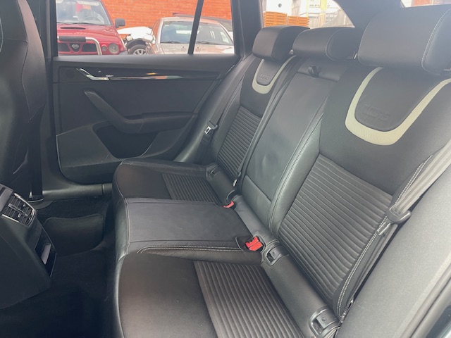 SE VENDE SKODA OCTAVIA COMBI VRS 184CV 30