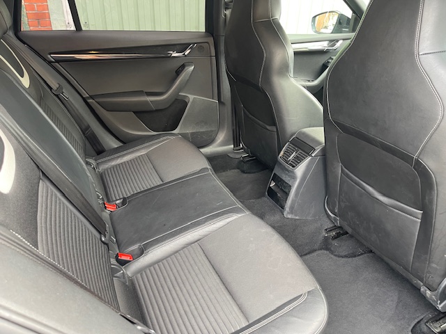 SE VENDE SKODA OCTAVIA COMBI VRS 184CV 35