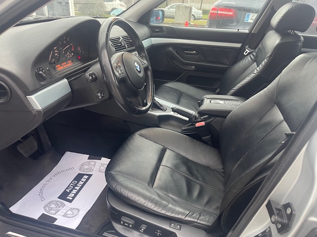 SE VENDE BMW SERIE 5 530i 27