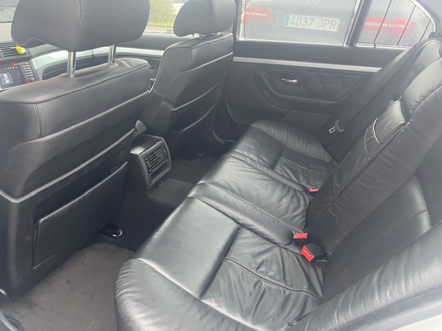 SE VENDE BMW SERIE 5 530i 29