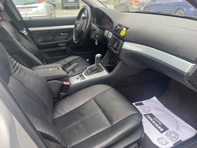 SE VENDE BMW SERIE 5 530i 32