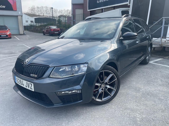 SE VENDE SKODA OCTAVIA COMBI VRS 184CV 4