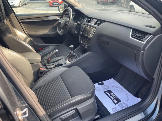 SE VENDE SKODA OCTAVIA COMBI VRS 184CV 16