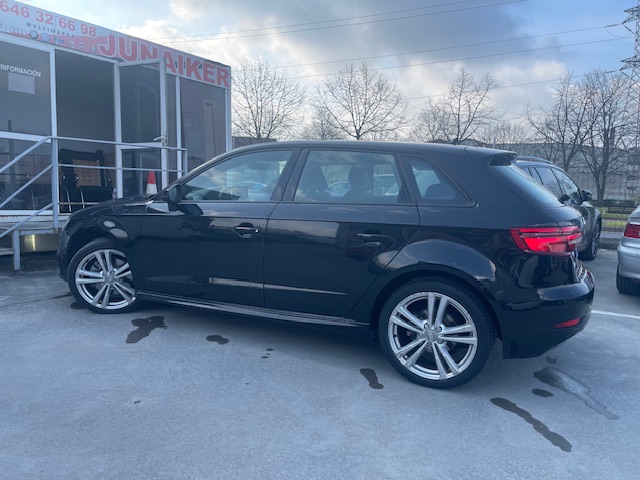 SE VENDE AUDI A 3 SPORBACK 40 TFSIe 204cv S LINE S TRONIC 8