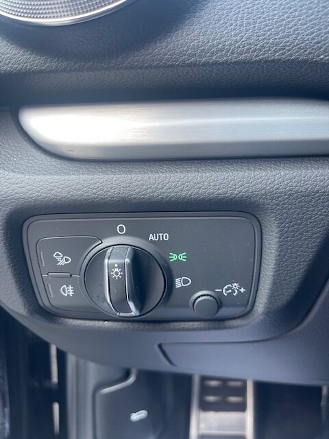 SE VENDE AUDI A 3 SPORBACK 40 TFSIe 204cv S LINE S TRONIC 11