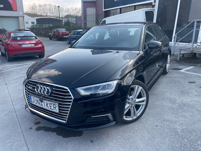 SE VENDE AUDI A 3 SPORBACK 40 TFSIe 204cv S LINE S TRONIC 3