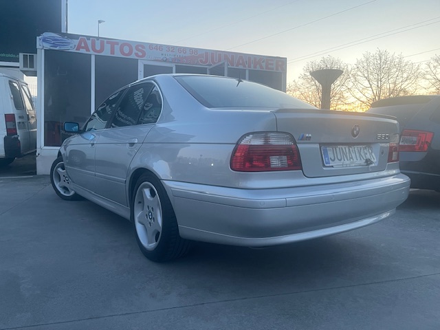 SE VENDE BMW SERIE 5 530i 22