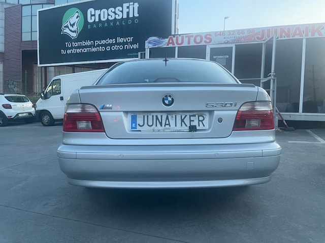 SE VENDE BMW SERIE 5 530i 23