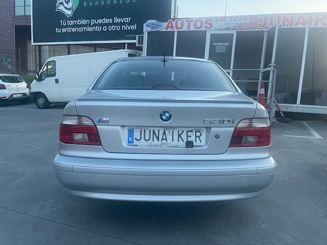 SE VENDE BMW SERIE 5 530i 24