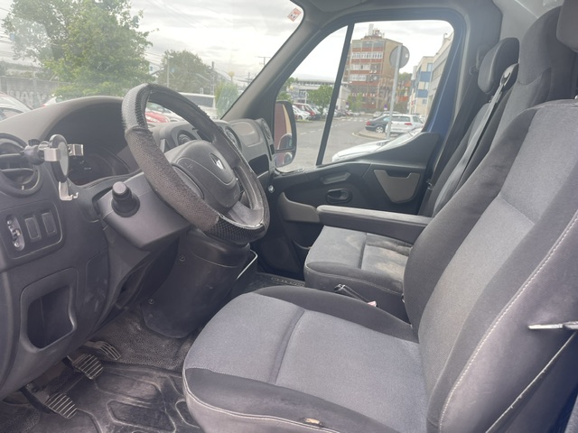 SE VENDE RENAULT MASTER 5