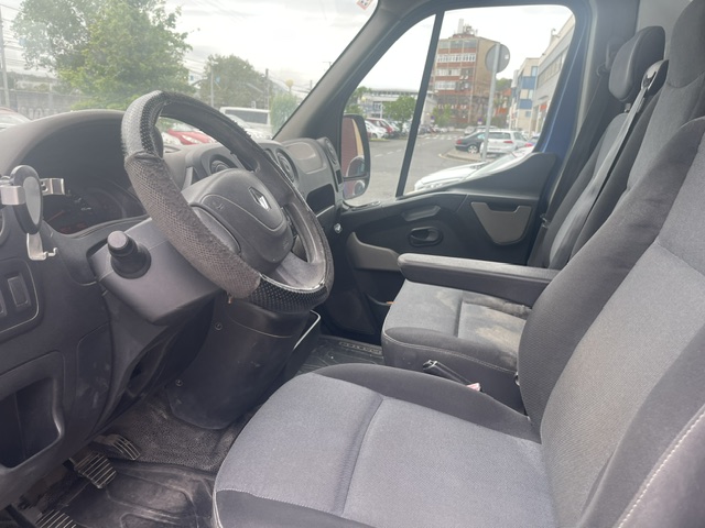 SE VENDE RENAULT MASTER 8
