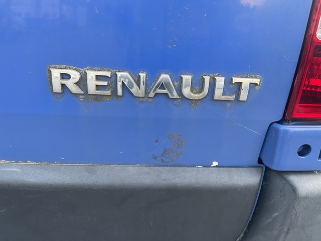 SE VENDE RENAULT MASTER 27