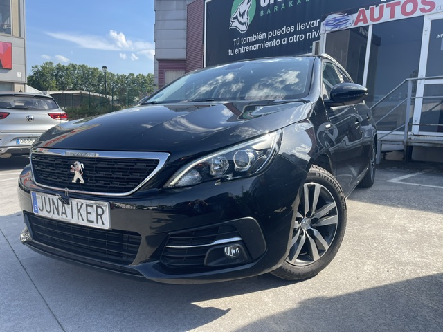 SE VENDE PEUGEOT 308 SW STYLE BLUEHDI 130 SS 4