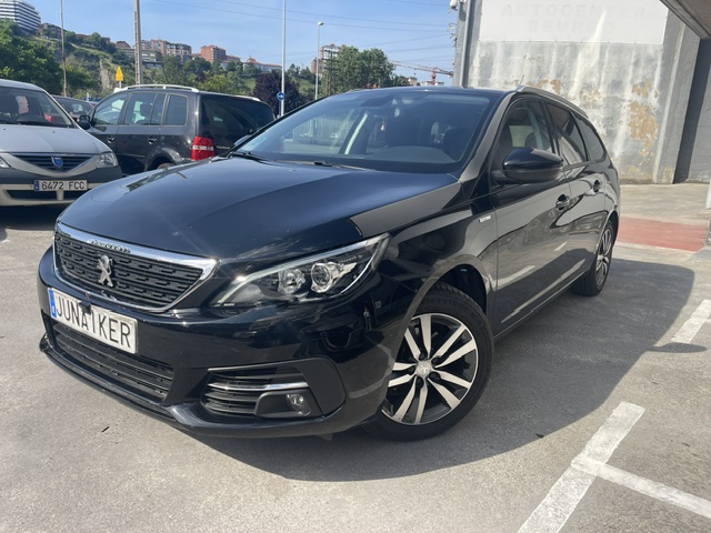 SE VENDE PEUGEOT 308 SW STYLE BLUEHDI 130 SS 7