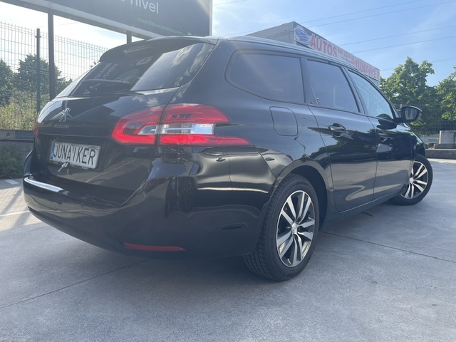 SE VENDE PEUGEOT 308 SW STYLE BLUEHDI 130 SS 15