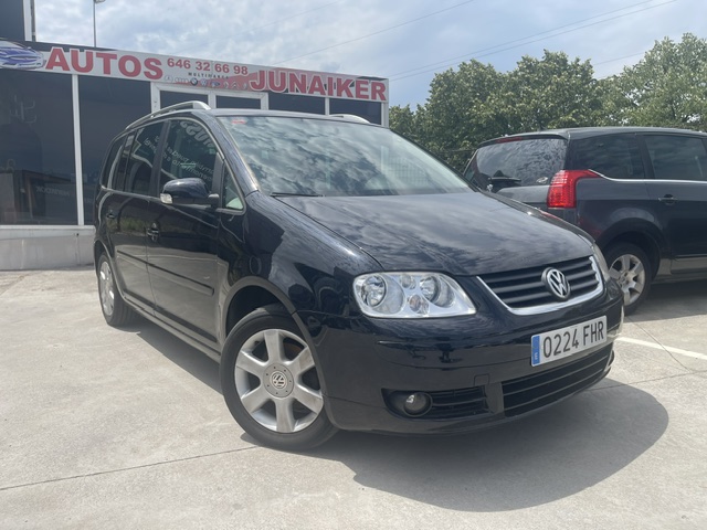 SE VENDE W.TOURAN 1.9 TDI 5 PLAZAS 4