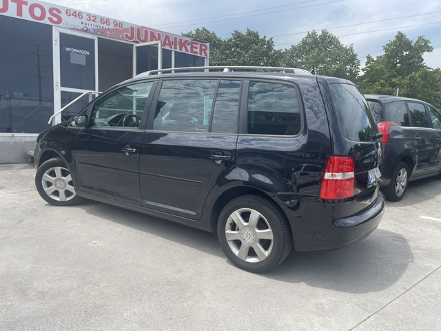 SE VENDE W.TOURAN 1.9 TDI 5 PLAZAS 11