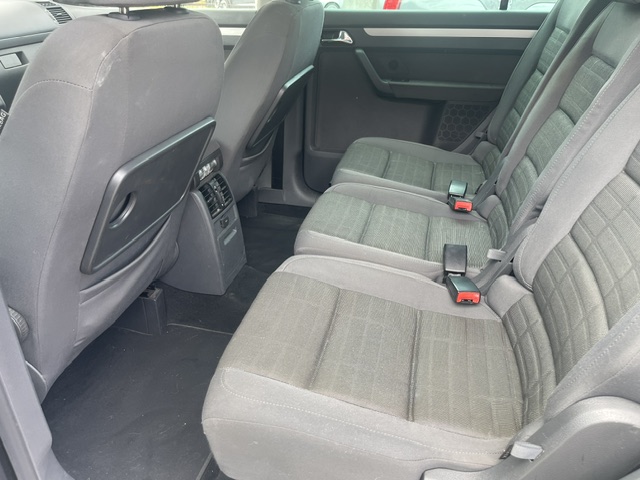 SE VENDE W.TOURAN 1.9 TDI 5 PLAZAS 18