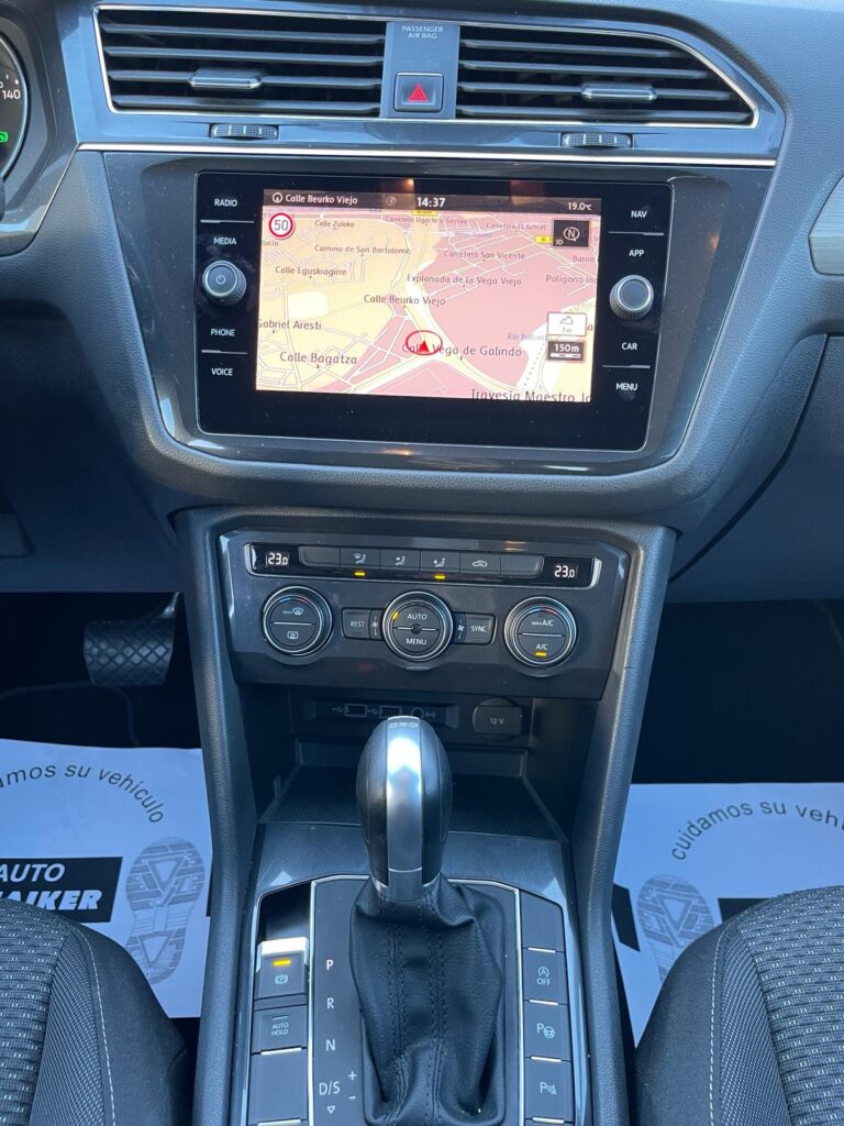 SE VENDE TIGUAN 2.0TDI 150CV ALL SPACE 7 PLAZAS 23