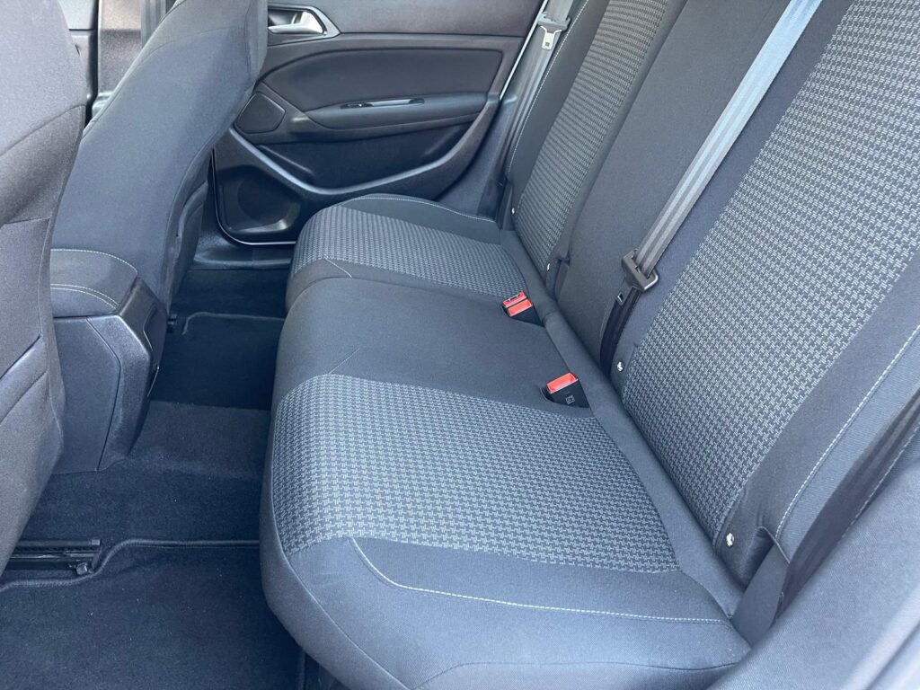 SE VENDE PEUGEOT 308 SW STYLE BLUEHDI 130 SS 49