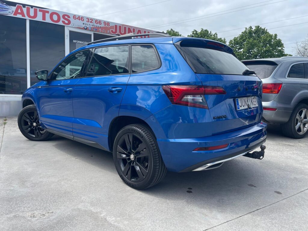 SE VENDE SKODA KAROQ SPORT LINE 1.5TSI 150CV AUTOMATICO 9