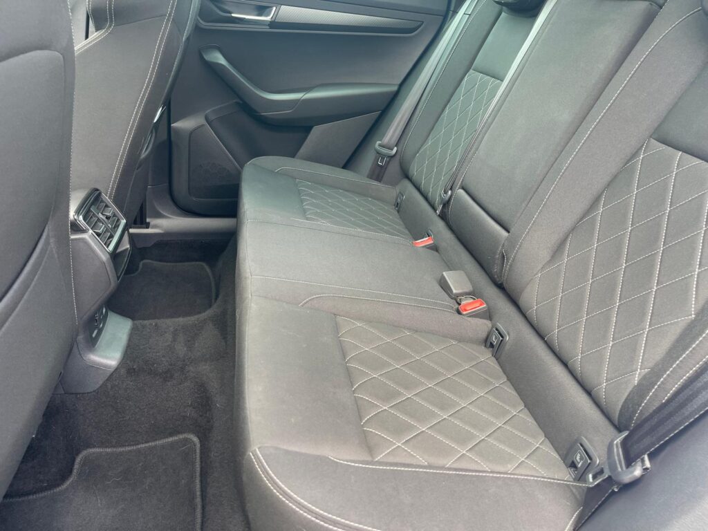 SE VENDE SKODA KAROQ SPORT LINE 1.5TSI 150CV AUTOMATICO 21