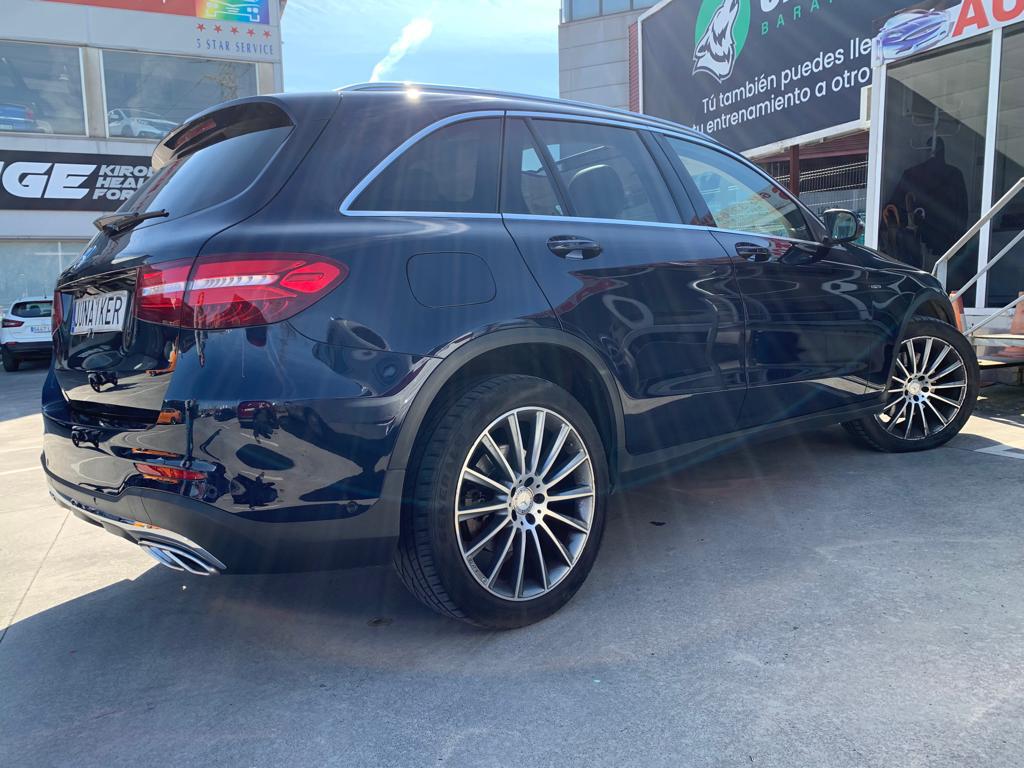 SE VENDE MERCEDES GLC 250 CDI 204 CV AMG LINE 12