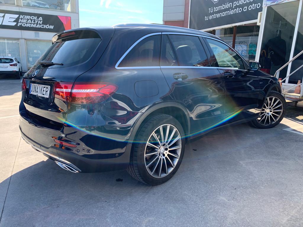 SE VENDE MERCEDES GLC 250 CDI 204 CV AMG LINE 7