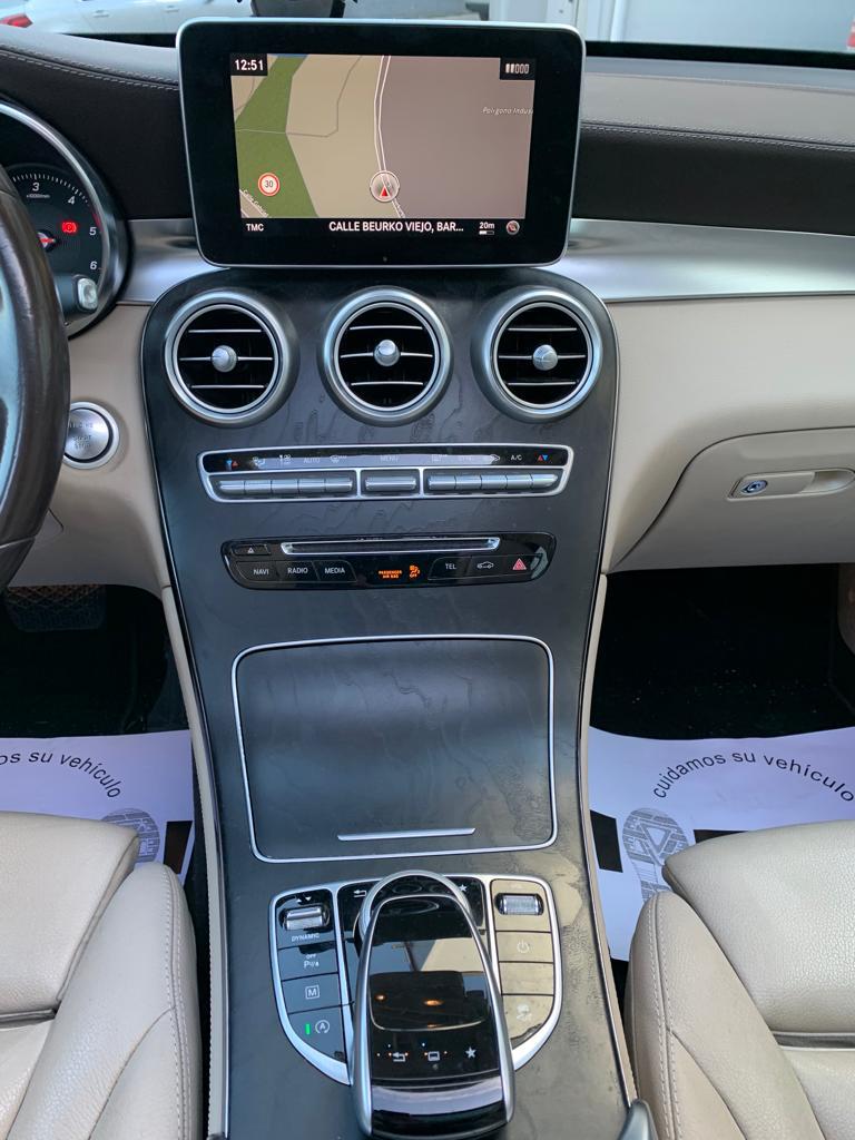 SE VENDE MERCEDES GLC 250 CDI 204 CV AMG LINE 26