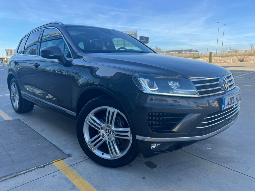 SE VENDE W.TOUAREG 3.0TDI TIPTRONIC R LINE 5