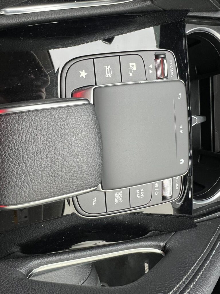 SE VENDE MERCEDES BENZ GLE 350 4MATIC HIBRIDOENCHUFABLE 21