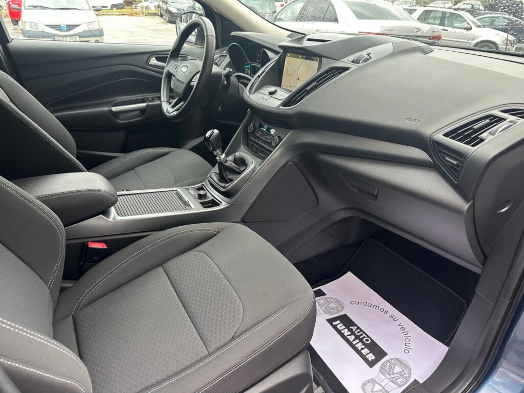 SE VENDE FORD KUGA 1.5 ECOBOOST 4X2 21